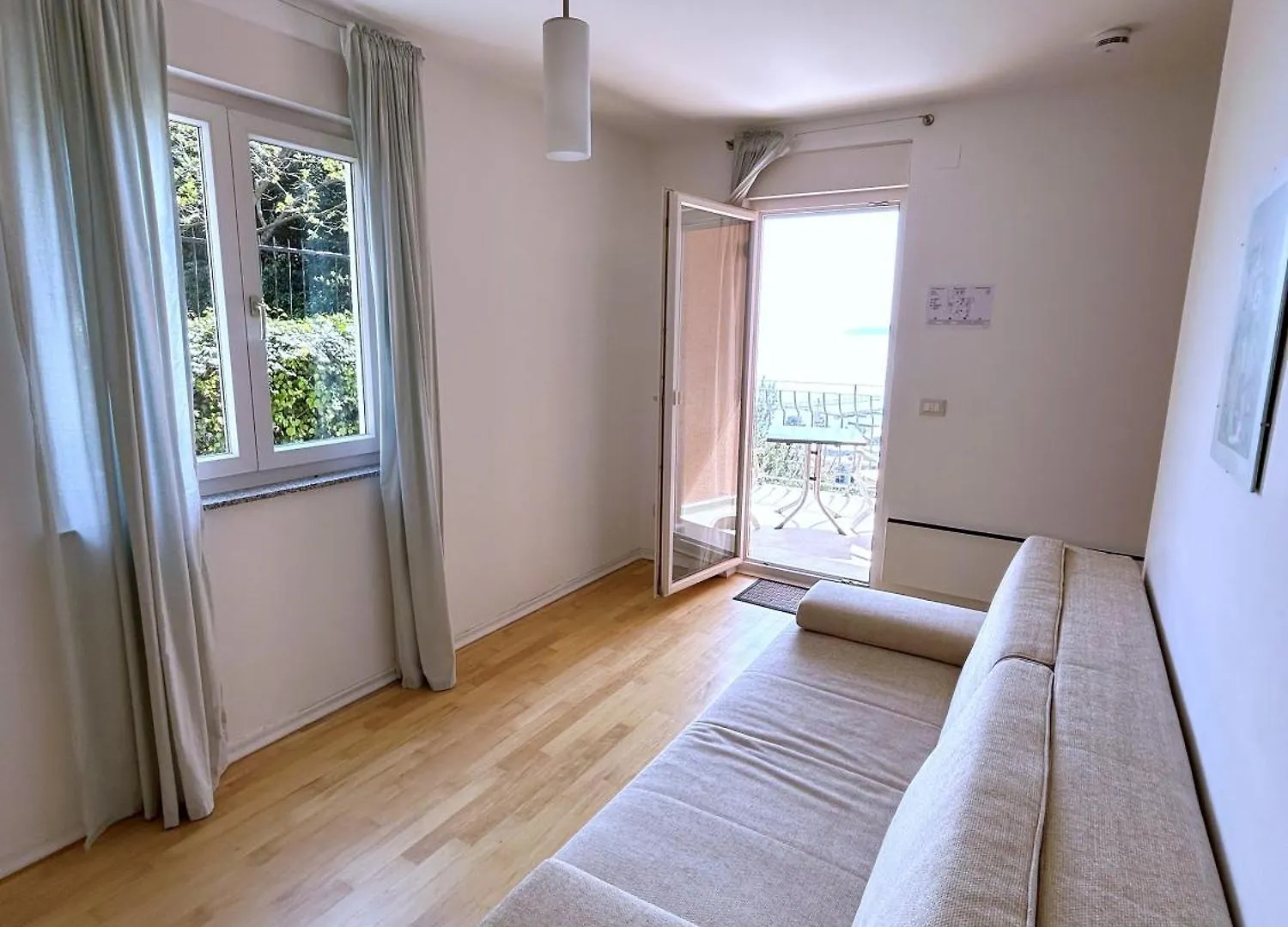 Rona Spacious Apartment With A Panoramic View Ičići