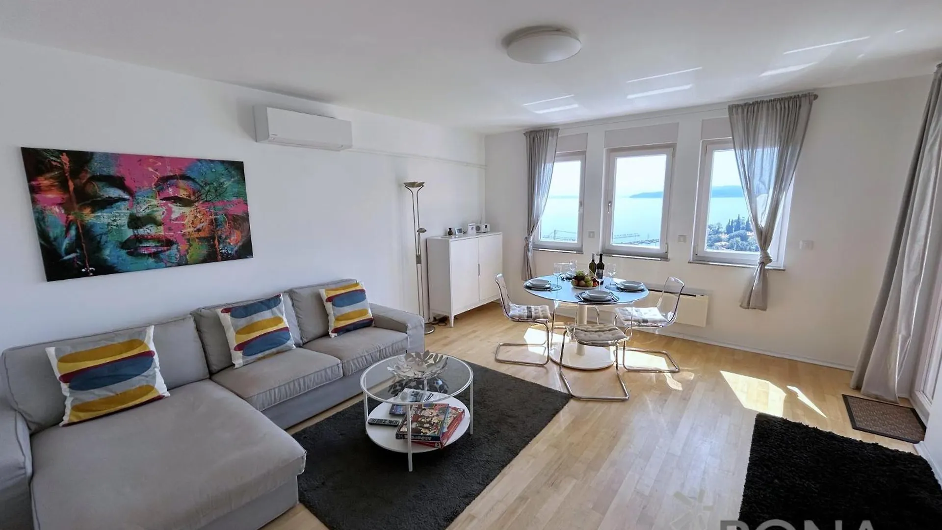 Rona Spacious Apartment With A Panoramic View Ičići
